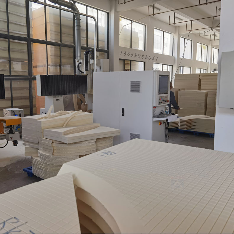 五轴加工中心精准加工，让PMI成为直升机核心材料